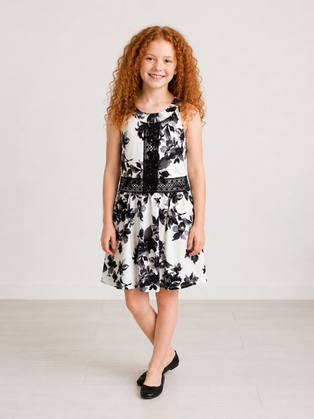 Amy Byer Black and White Sleeveless Floral Dress Girls Sz 16